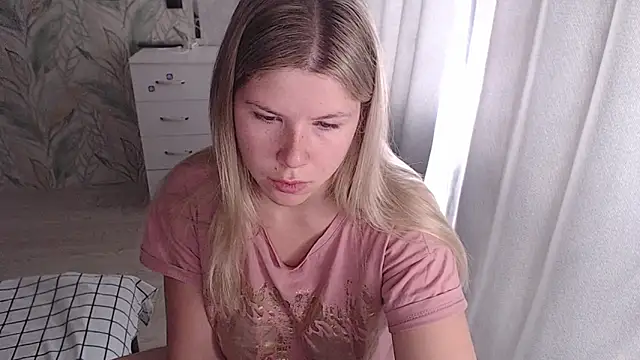 Snapshot of MelissaXKinky chatting on October 19, 2025, 6:25 am MelissaXKinky online show from October 19, 2025, 6:25 am