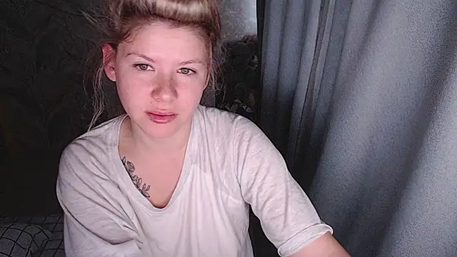 Snapshot of MelissaXKinky chatting on October 25, 2025, 2:19 am MelissaXKinky online show from October 25, 2025, 2:19 am