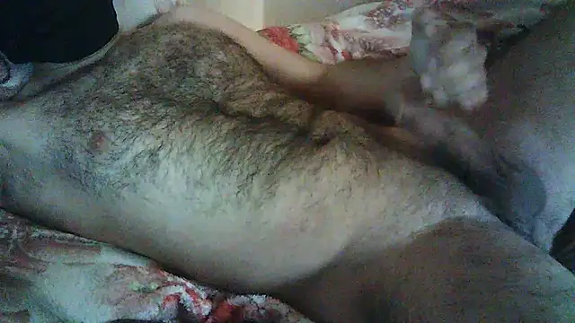 Snapshot of Hairyarabguy chatting on February 6, 2025, 10:04 am Hairyarabguy online show from February 6, 2025, 10:04 am