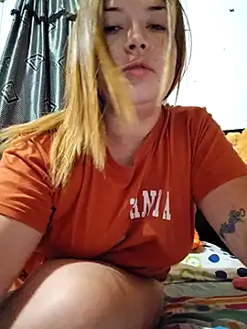 Snapshot of Sofia_Queen17 chatting on December 14, 2024, 10:02 am Sofia Queen17 online show from December 14, 2024, 10:02 am