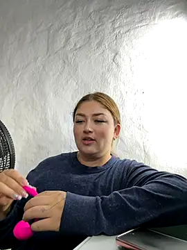 Snapshot of Sofia_Queen17 chatting on October 9, 2025, 1:25 am Sofia Queen17 online show from October 9, 2025, 1:25 am