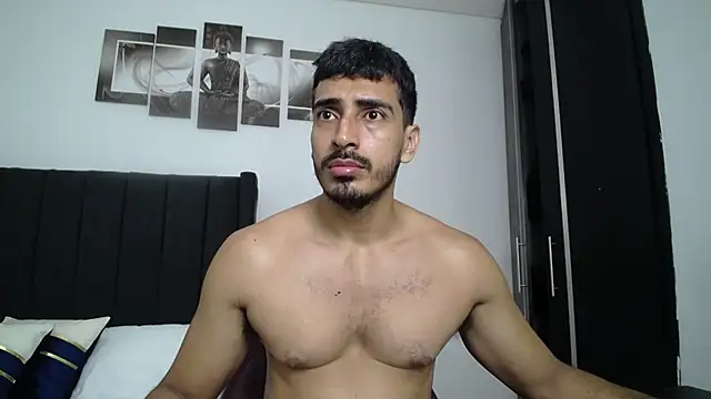 Snapshot of muscle_ares chatting on February 11, 2025, 11:43 am muscle ares online show from February 11, 2025, 11:43 am