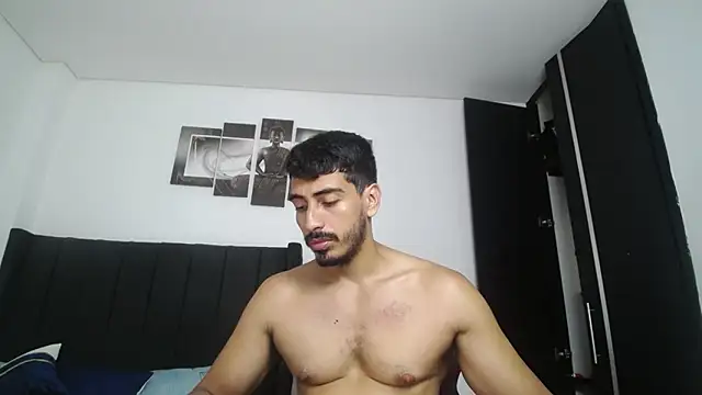 Snapshot of muscle_ares chatting on February 22, 2025, 12:29 pm muscle ares online show from February 22, 2025, 12:29 pm