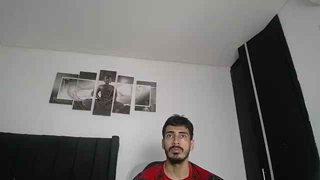 Snapshot of muscle_ares chatting on February 25, 2025, 12:13 pm muscle ares online show from February 25, 2025, 12:13 pm