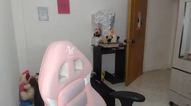 Snapshot of celeste_anny_1 chatting on February 19, 2025, 8:31 pm celeste anny 1 online show from February 19, 2025, 8:31 pm