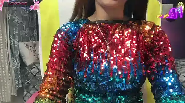 Snapshot of Royal_girl_1 chatting on February 1, 2025, 5:16 pm Royal girl 1 online show from February 1, 2025, 5:16 pm