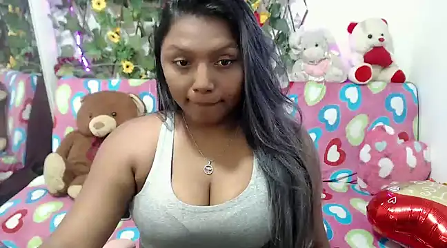 Snapshot of sexysusan4you chatting on December 6, 2024, 3:00 pm sexysusan4you online show from December 6, 2024, 3:00 pm