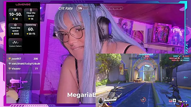 Snapshot of MegariaB chatting on January 27, 2025, 7:14 am MegariaB online show from January 27, 2025, 7:14 am