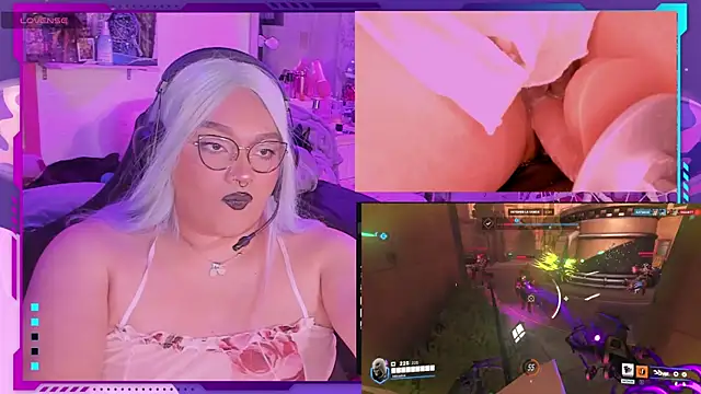 Snapshot of MegariaB chatting on January 28, 2025, 7:43 am MegariaB online show from January 28, 2025, 7:43 am