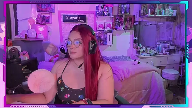 Snapshot of MegariaB chatting on September 12, 2025, 4:12 am MegariaB online show from September 12, 2025, 4:12 am