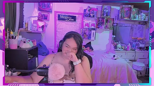 Snapshot of MegariaB chatting on September 22, 2025, 4:03 am MegariaB online show from September 22, 2025, 4:03 am