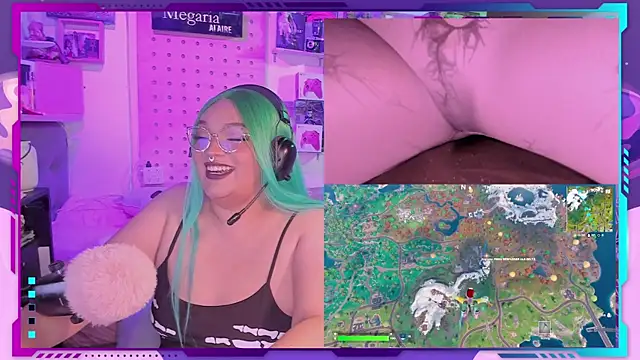 Snapshot of MegariaB chatting on October 4, 2025, 3:48 am MegariaB online show from October 4, 2025, 3:48 am