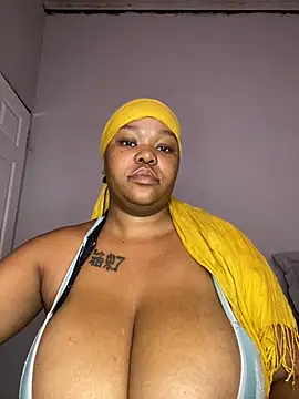 Snapshot of Mandy-101 chatting on February 2, 2025, 6:26 am Mandy-101 online show from February 2, 2025, 6:26 am