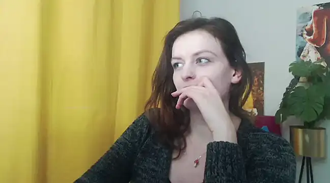 Snapshot of juicyNadine chatting on December 5, 2024, 12:33 pm juicyNadine online show from December 5, 2024, 12:33 pm