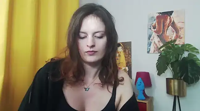 Snapshot of juicyNadine chatting on January 22, 2025, 9:24 am juicyNadine online show from January 22, 2025, 9:24 am