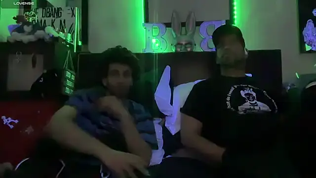 Snapshot of pantslesstraveler_plt chatting on November 12, 2025, 5:08 am pantslesstraveler plt online show from November 12, 2025, 5:08 am