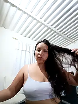 Snapshot of allison-dreams chatting on March 14, 2025, 2:20 am allison-dreams online show from March 14, 2025, 2:20 am