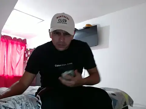 Snapshot of Bamban1419_ chatting on September 10, 2025, 3:56 pm Bamban1419  online show from September 10, 2025, 3:56 pm