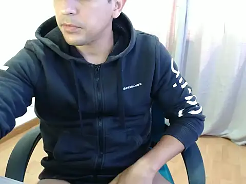 Snapshot of Bamban1419_ chatting on October 29, 2025, 5:14 pm Bamban1419  online show from October 29, 2025, 5:14 pm