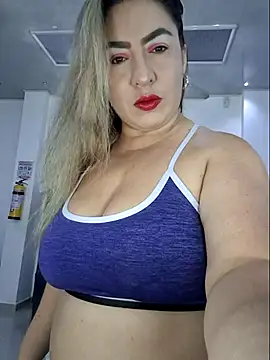 Snapshot of laura_bassi chatting on September 29, 2025, 4:28 am laura bassi online show from September 29, 2025, 4:28 am