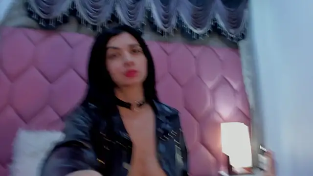 Snapshot of Linisprincehot69 chatting on February 15, 2025, 5:09 am Linisprincehot69 online show from February 15, 2025, 5:09 am