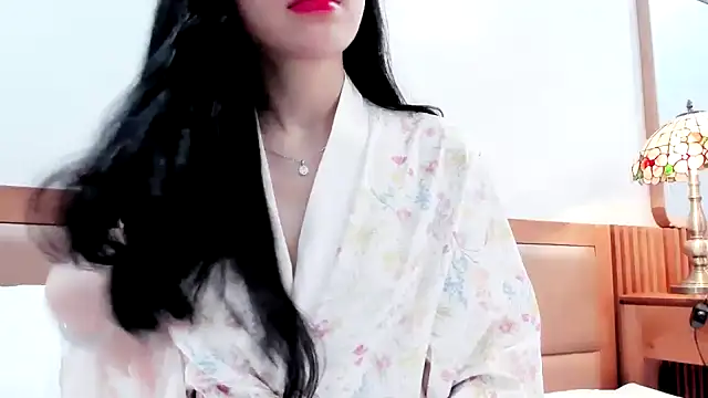 Snapshot of Lita-Julia chatting on October 13, 2025, 5:57 pm Lita-Julia online show from October 13, 2025, 5:57 pm