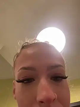 Snapshot of Leyladieistso47 chatting on January 7, 2025, 11:03 pm Leyladieistso47 online show from January 7, 2025, 11:03 pm