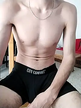 Snapshot of Zoro_23cm chatting on September 14, 2025, 2:16 pm Zoro 23cm online show from September 14, 2025, 2:16 pm