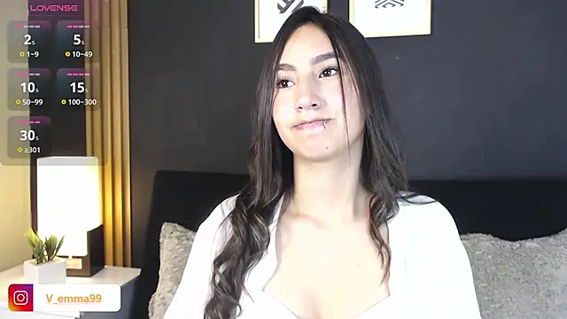 Snapshot of _Emma_Valka chatting on December 7, 2024, 5:42 pm  Emma Valka online show from December 7, 2024, 5:42 pm