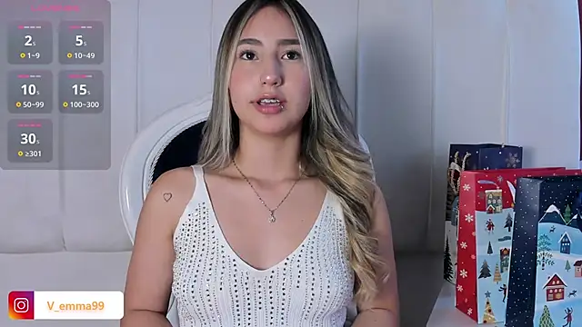 Snapshot of _Emma_Valka chatting on December 20, 2024, 10:00 pm  Emma Valka online show from December 20, 2024, 10:00 pm