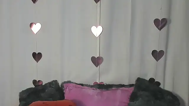 Snapshot of _Emma_Valka chatting on February 12, 2025, 1:09 am  Emma Valka online show from February 12, 2025, 1:09 am