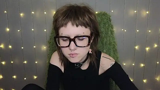 Snapshot of kortny_yo chatting on December 8, 2024, 5:01 pm kortny yo online show from December 8, 2024, 5:01 pm