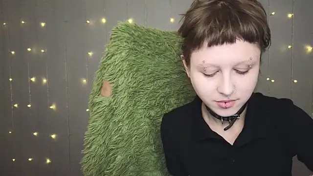 Snapshot of kortny_yo chatting on February 2, 2025, 9:34 pm kortny yo online show from February 2, 2025, 9:34 pm