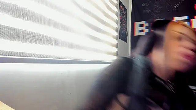 Snapshot of jannaink_ chatting on February 21, 2025, 8:27 pm jannaink  online show from February 21, 2025, 8:27 pm