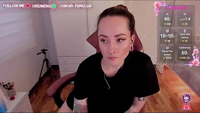 Snapshot of Domina_Deivis chatting on February 4, 2025, 12:55 pm Domina Deivis online show from February 4, 2025, 12:55 pm
