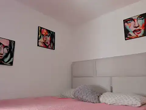 Snapshot of tierra_n chatting on October 6, 2025, 12:30 am tierra n online show from October 6, 2025, 12:30 am