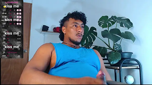 Snapshot of yosoy_enzo2020 chatting on February 27, 2025, 2:42 am yosoy enzo2020 online show from February 27, 2025, 2:42 am