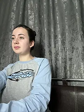 Snapshot of SweetieKendl chatting on December 28, 2024, 2:33 am SweetieKendl online show from December 28, 2024, 2:33 am