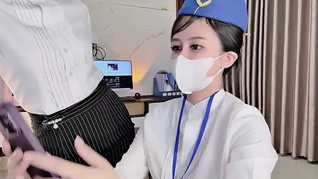 Snapshot of Mono-Stewardesss chatting on November 1, 2025, 1:02 pm Mono-Stewardesss online show from November 1, 2025, 1:02 pm