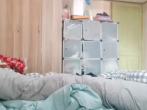 Snapshot of Beijing2000 chatting on January 27, 2025, 1:05 am Beijing2000 online show from January 27, 2025, 1:05 am