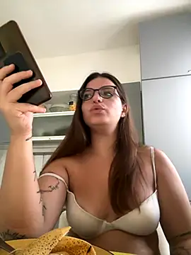 Snapshot of Coupleorny chatting on September 26, 2025, 12:09 pm Coupleorny online show from September 26, 2025, 12:09 pm