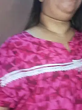 Snapshot of Ravina_patil1 chatting on February 2, 2025, 5:59 pm Ravina patil1 online show from February 2, 2025, 5:59 pm