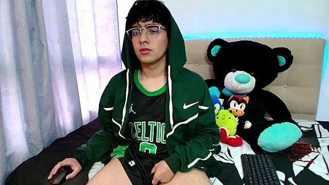 Snapshot of _nickconnor01 chatting on December 15, 2024, 10:04 pm nickconnor01 online show from December 15, 2024, 10:04 pm