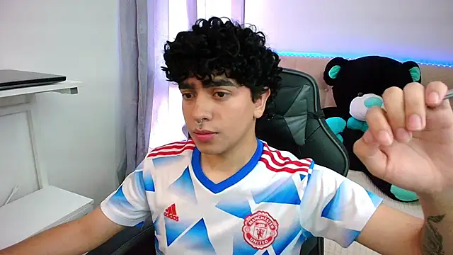 Snapshot of _nickconnor01 chatting on January 4, 2025, 8:16 pm nickconnor01 online show from January 4, 2025, 8:16 pm