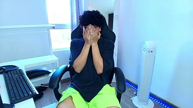 Snapshot of _nickconnor01 chatting on January 18, 2025, 4:53 pm nickconnor01 online show from January 18, 2025, 4:53 pm