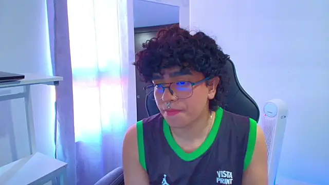 Snapshot of _nickconnor01 chatting on January 20, 2025, 3:28 pm nickconnor01 online show from January 20, 2025, 3:28 pm