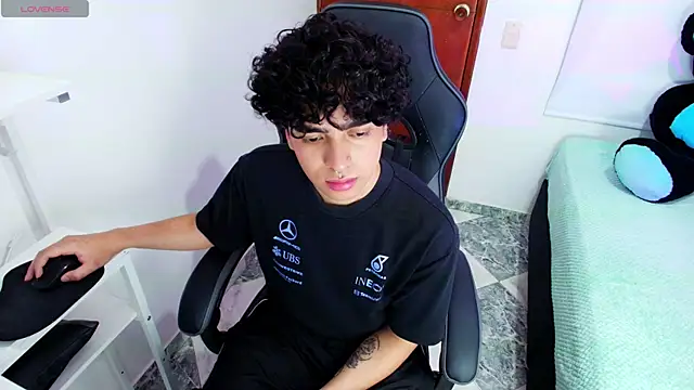 Snapshot of _nickconnor01 chatting on March 15, 2025, 8:10 pm nickconnor01 online show from March 15, 2025, 8:10 pm