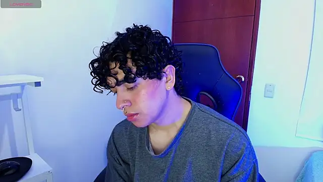 Snapshot of _nickconnor01 chatting on March 22, 2025, 5:31 pm nickconnor01 online show from March 22, 2025, 5:31 pm