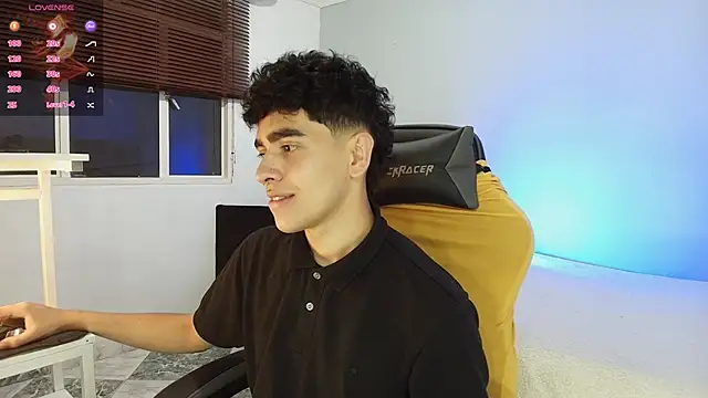 Snapshot of _nickconnor01 chatting on October 1, 2025, 4:40 am nickconnor01 online show from October 1, 2025, 4:40 am