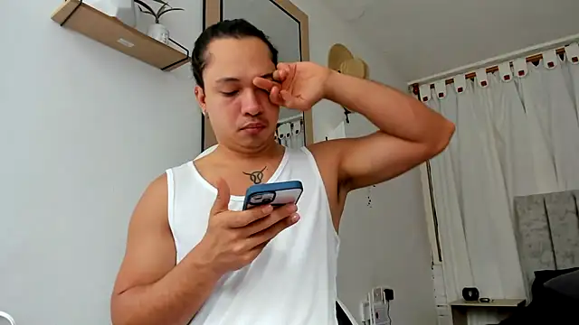 Snapshot of Valerioe chatting on September 27, 2025, 1:49 pm Valerioe online show from September 27, 2025, 1:49 pm